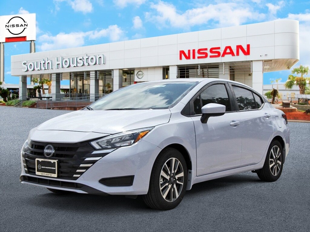2025 Nissan Versa 1.6 SV photo 2