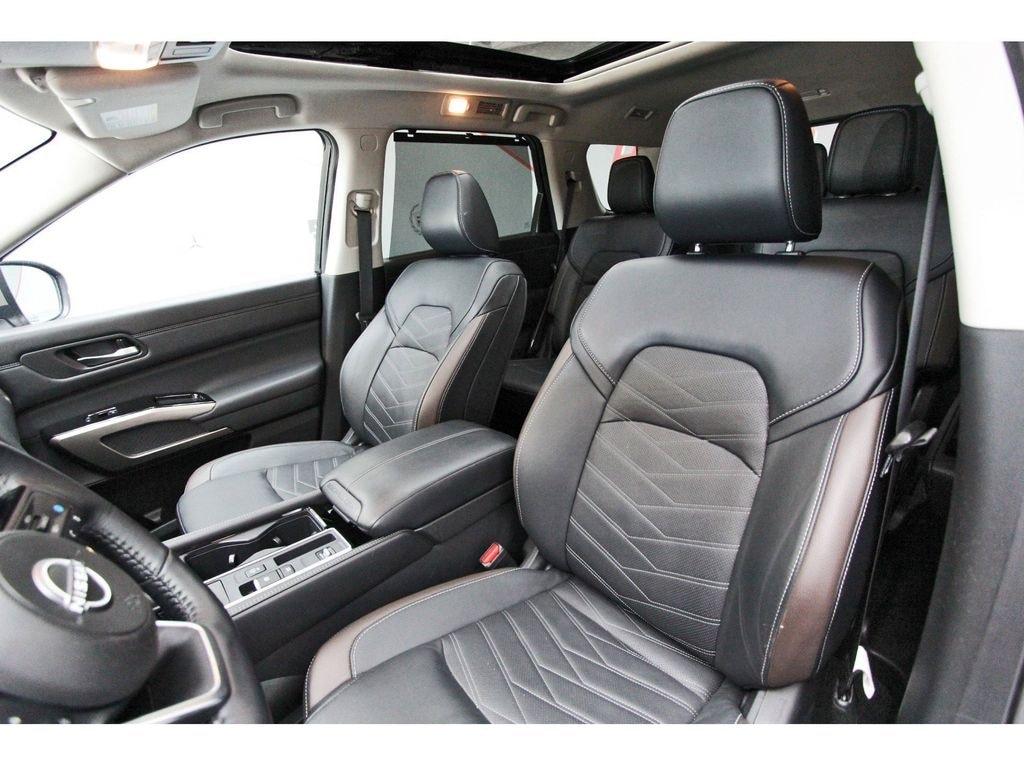 2024 Nissan Pathfinder Platinum - Photo 27