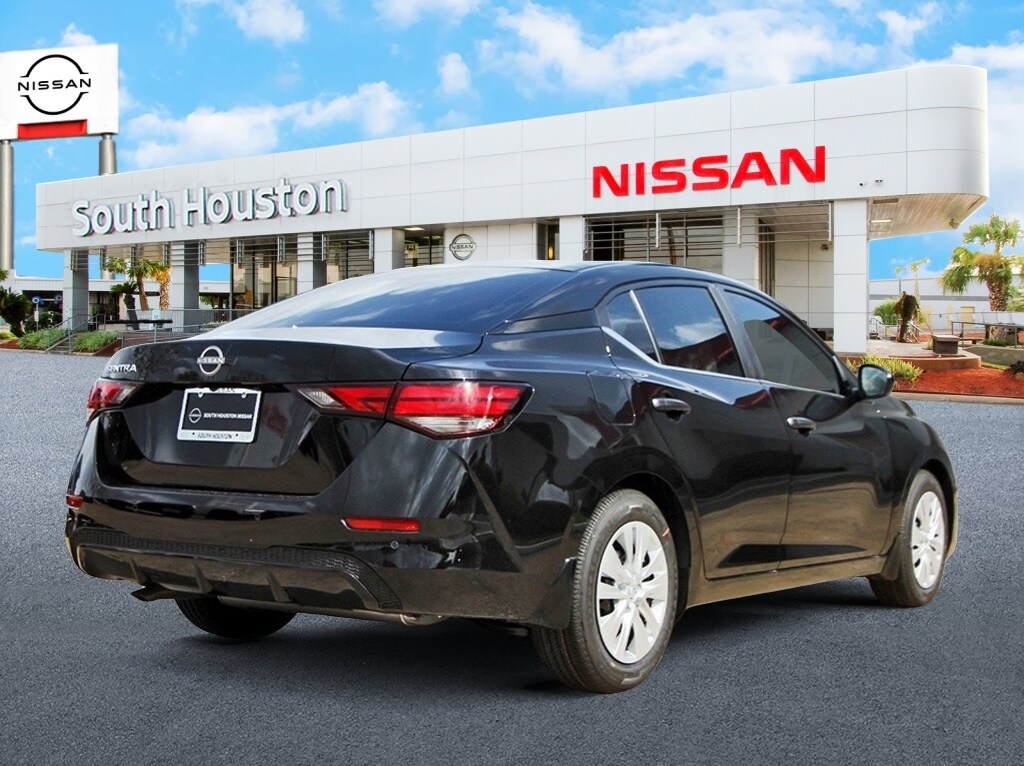 2025 Nissan Sentra S photo 2