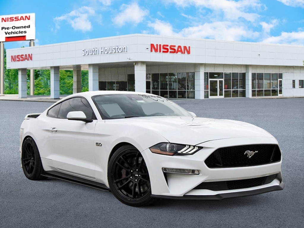 2022 Ford Mustang GT's photo