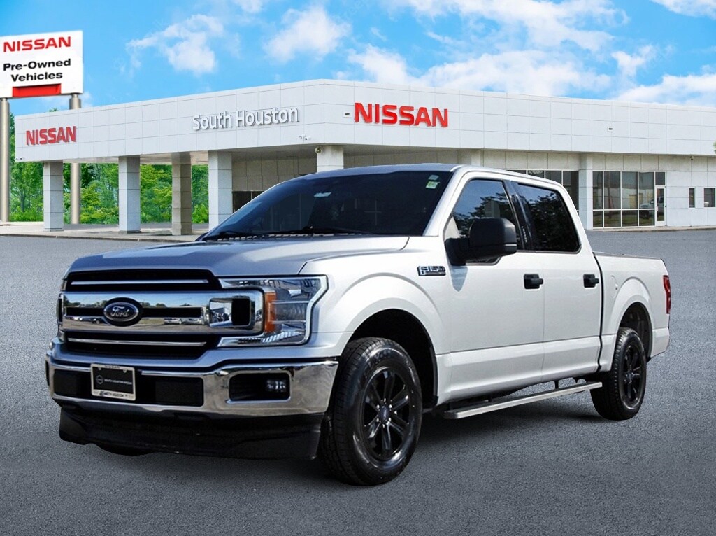 2019 Ford F-150 XLT photo 2