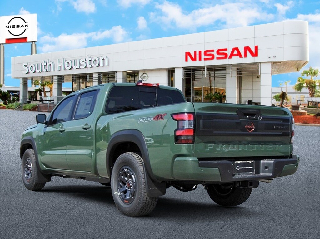 2026 Nissan Frontier PRO-4X photo 3