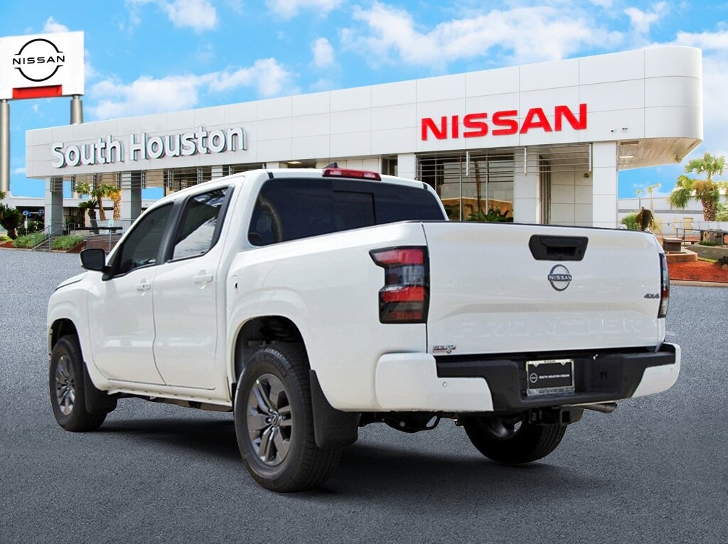2025 Nissan Frontier SV photo 3