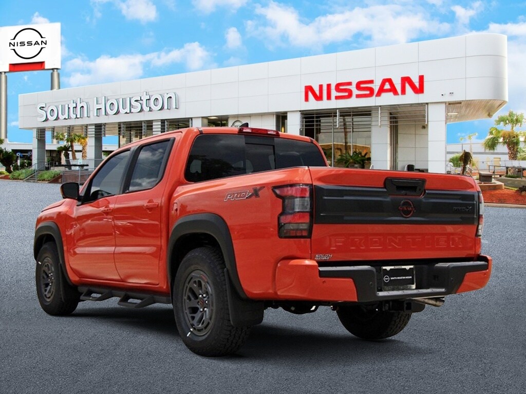 2025 Nissan Frontier PRO-X Crew Cab photo 3