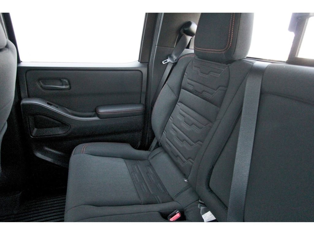 2026 Nissan Frontier PRO-X - Photo 9