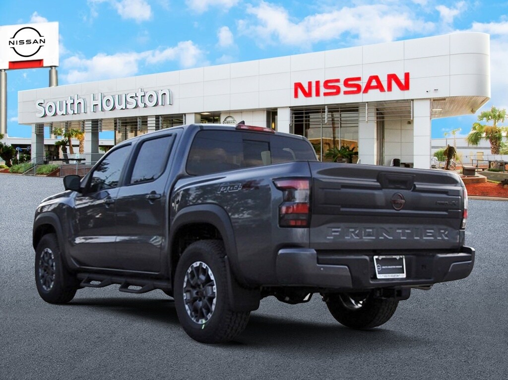 2026 Nissan Frontier PRO-4X photo 3