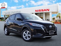 2025 Nissan Kicks Play S SUV