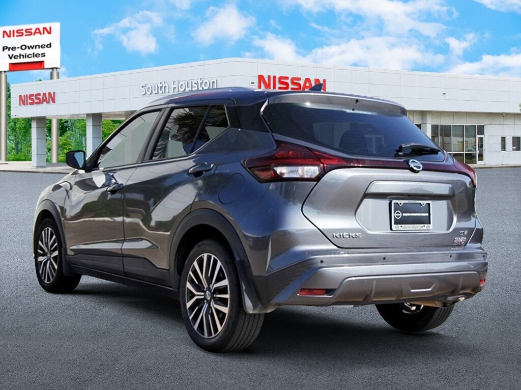 2021 Nissan Kicks SV photo 3