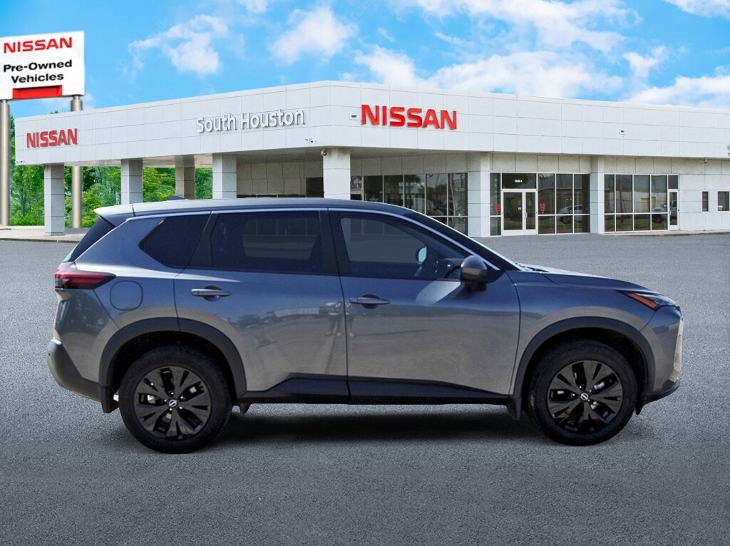 2023 Nissan Rogue SV photo 3