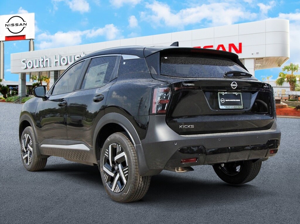 2026 Nissan Kicks SV photo 2