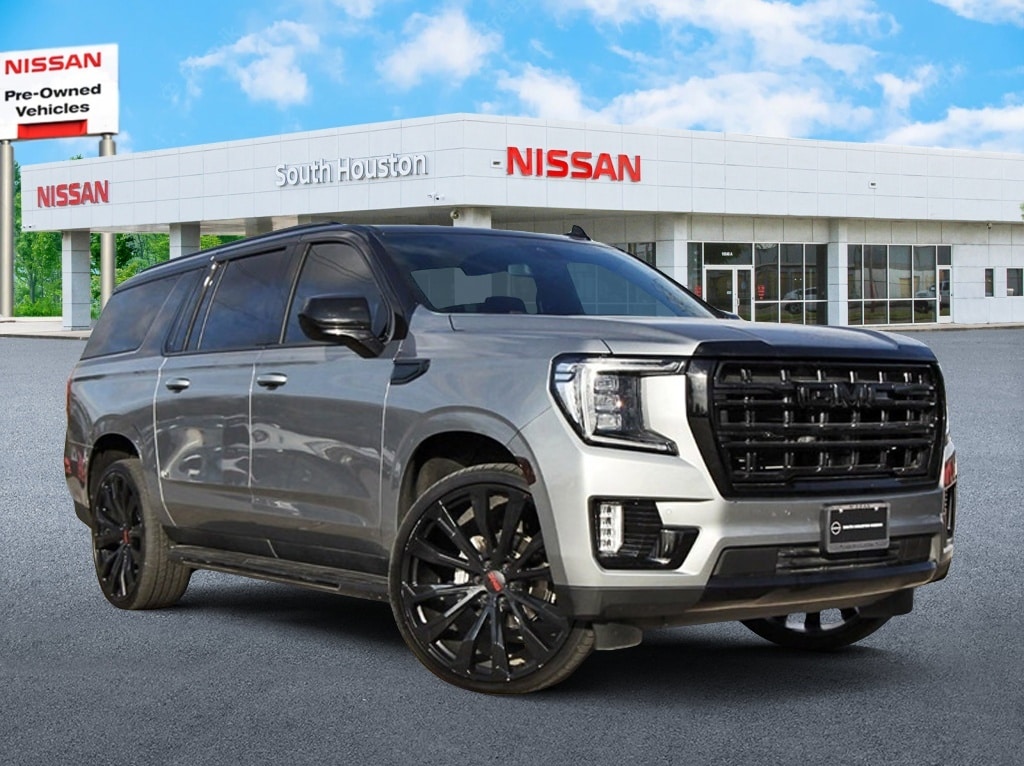 2024 GMC Yukon XL SLE's photo