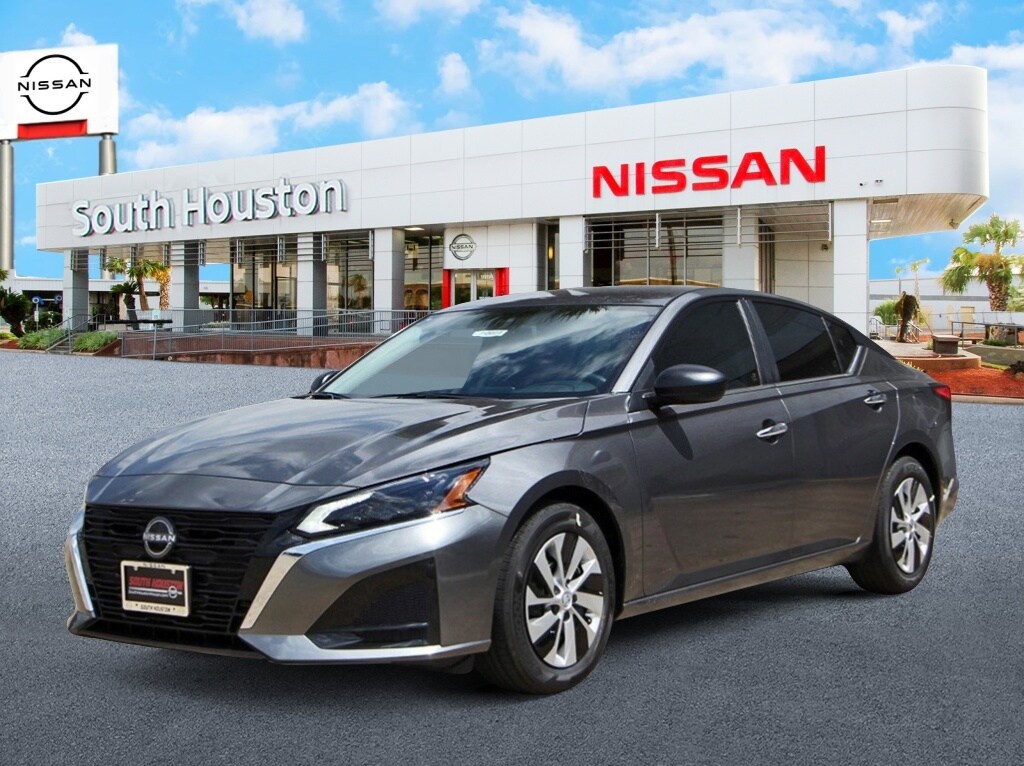2025 Nissan Altima S photo 2