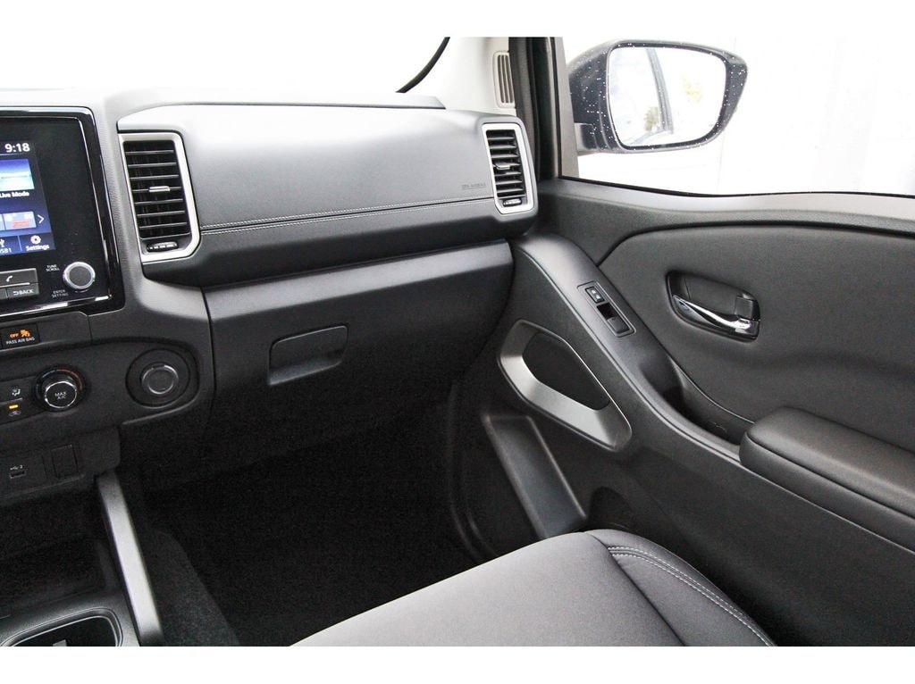 2024 Nissan Frontier SV - Photo 10