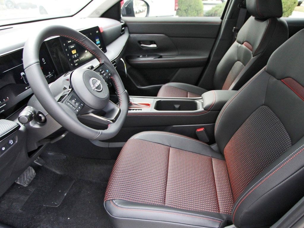 2025 Nissan Kicks SR - Photo 6