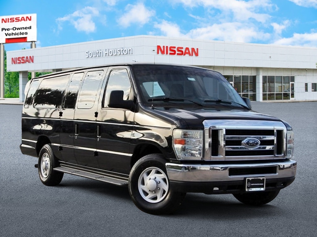 2013 Ford E-Series Econoline Wagon XLT