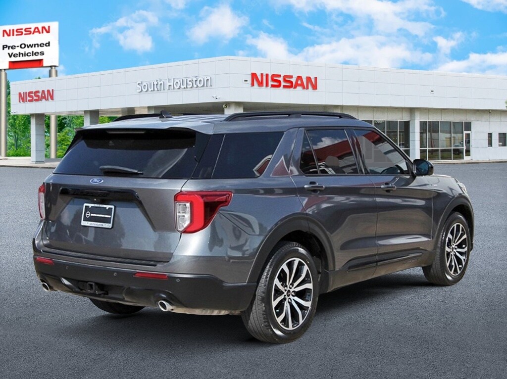 2022 Ford Explorer ST-Line photo 4