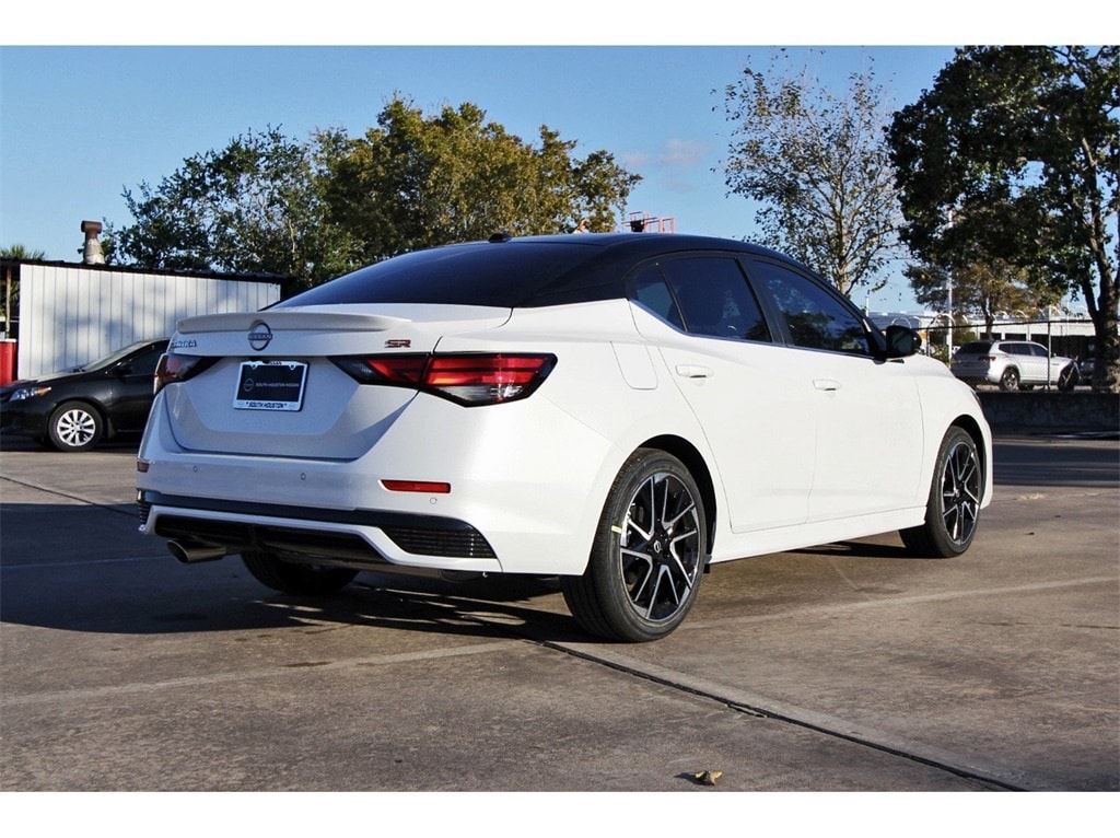 New 2025 Nissan Sentra SR Sedan