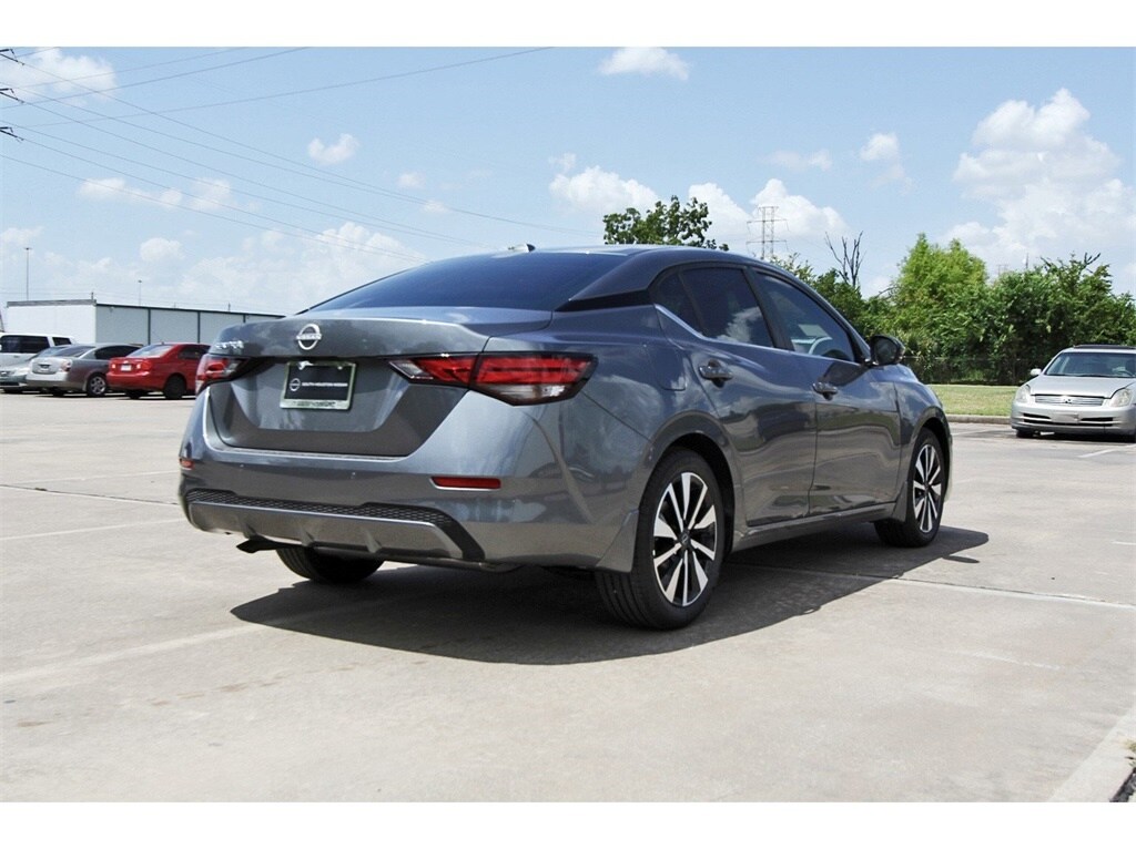 2025 Nissan Sentra SV photo 4