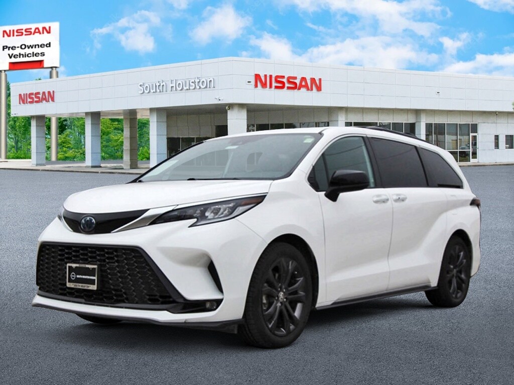 Used 2023 Toyota Sienna XSE 7 Passenger Van Passenger Van