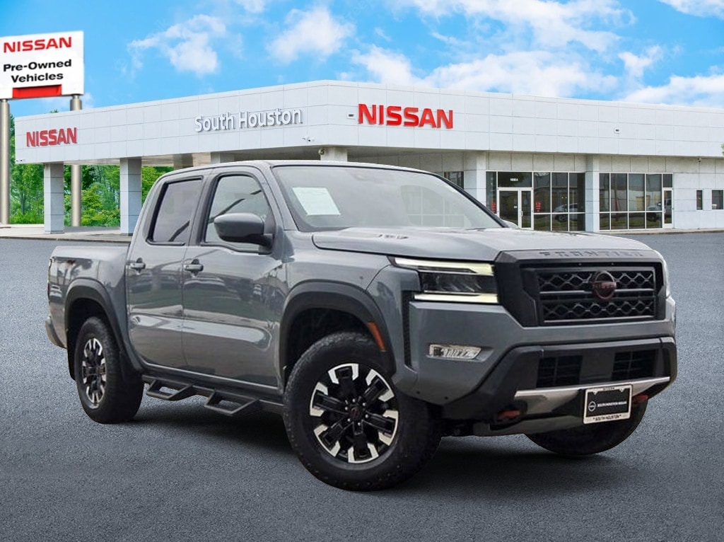 2023 Nissan Frontier PRO-4X Crew Cab 4X4's photo