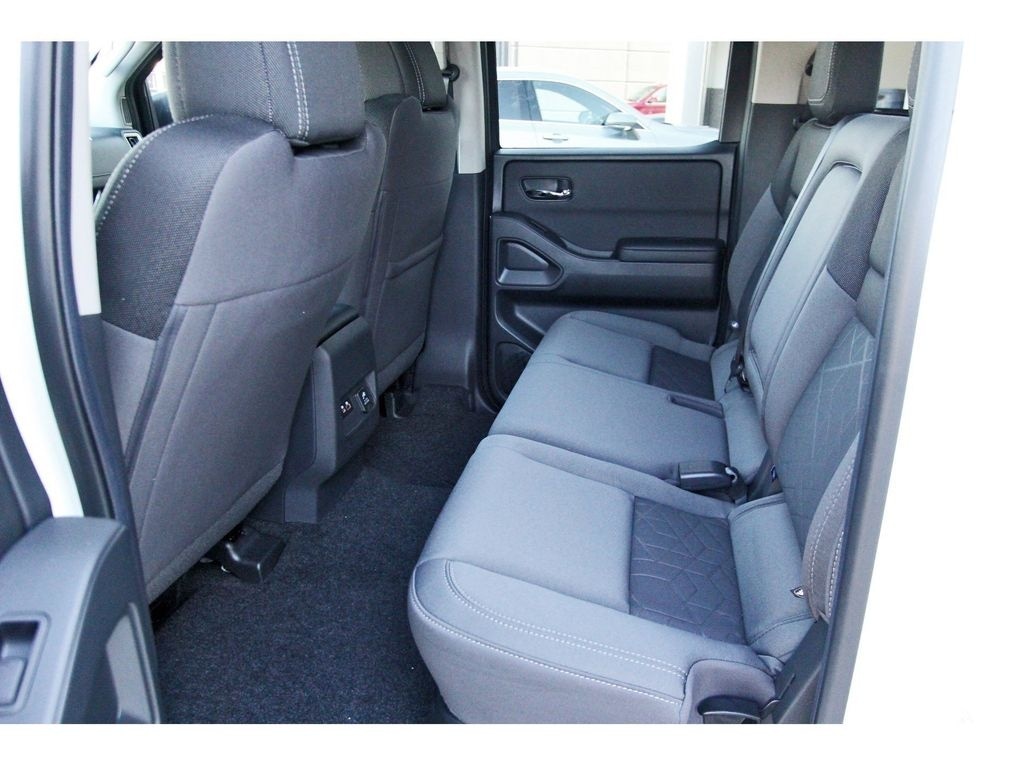 2026 Nissan Frontier SV - Photo 11
