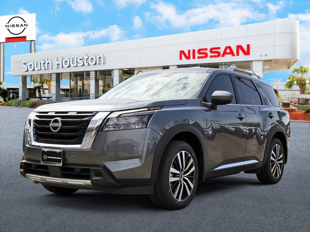 2025 Nissan Pathfinder Platinum photo 2