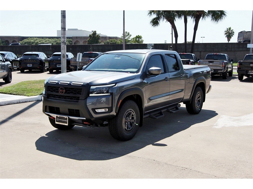 2026 Nissan Frontier SV photo 2