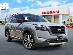 2025 Nissan Pathfinder Platinum SUV