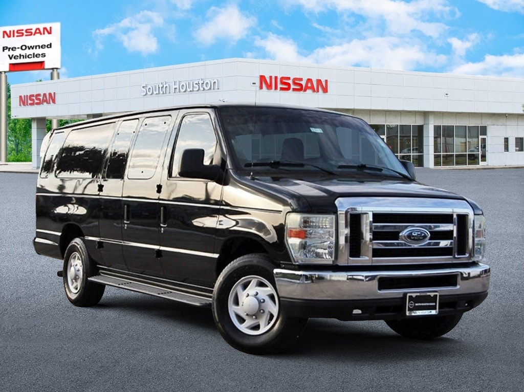2013 Ford E-Series Econoline Wagon XLT