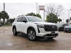 2026 Nissan Pathfinder SL SUV
