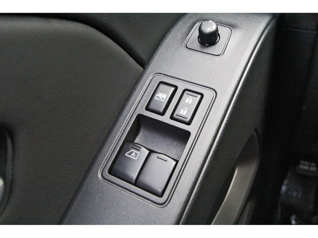 2024 Nissan Frontier SV - Photo 20