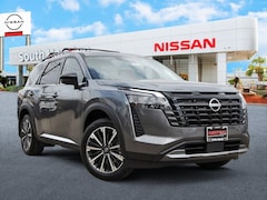 2026 Nissan Pathfinder Platinum SUV