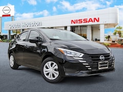2025 Nissan Versa 1.6 S Sedan