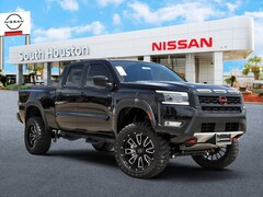 2025 Nissan Frontier PRO-4X Truck Crew Cab