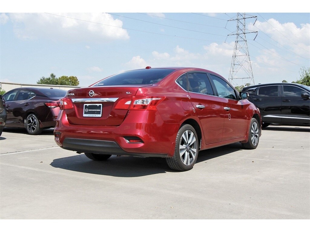 2019 Nissan Sentra SL photo 4