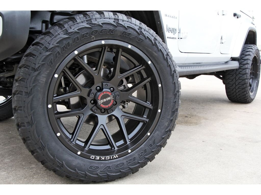 2024 Jeep Wrangler 4-Door Sahara - Photo 28