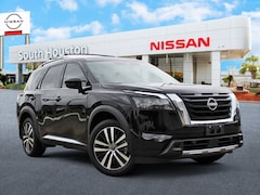 2025 Nissan Pathfinder Platinum SUV