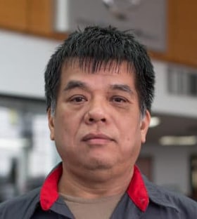 Staff member Huy Lee from ID_80f08e6b92c9