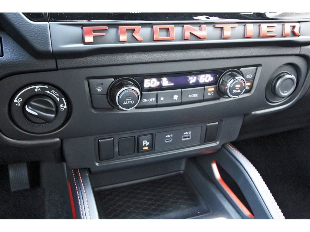 2025 Nissan Frontier PRO-4X - Photo 21