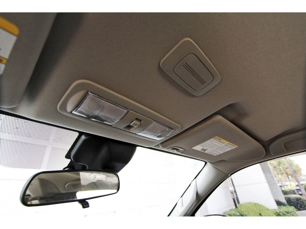 2024 Nissan Frontier SV - Photo 21