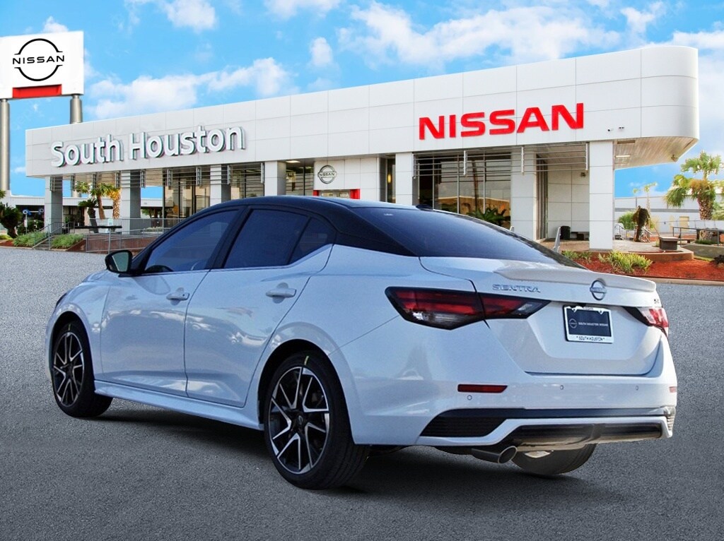2025 Nissan Sentra SR photo 2
