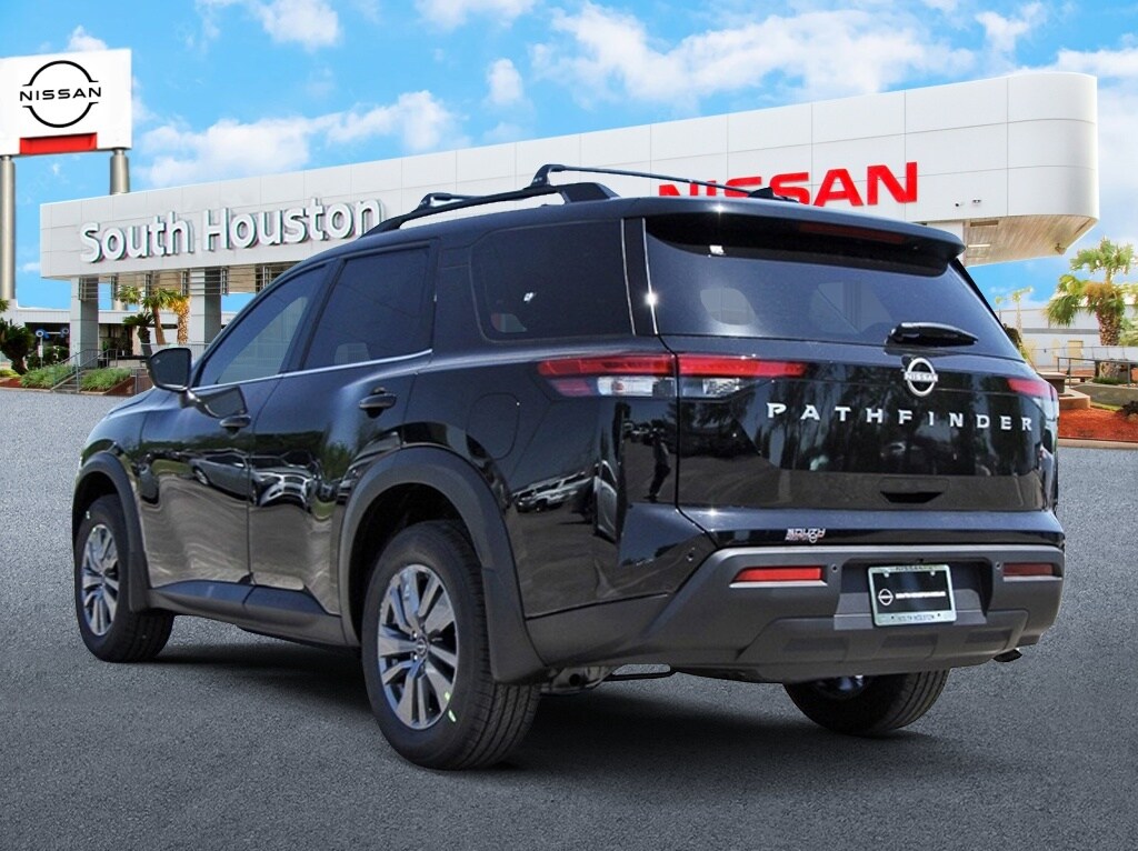 2025 Nissan Pathfinder SV photo 2