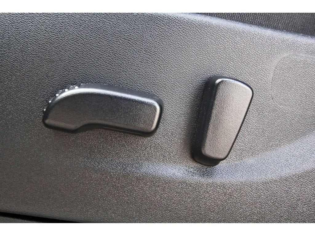 2024 Nissan Frontier SV - Photo 25