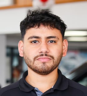 Staff member Hector Vega from ID_cdd00aa0d512