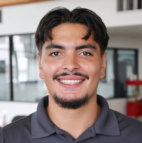 Staff member Manuel Bravo from ID_cdd00aa0d512