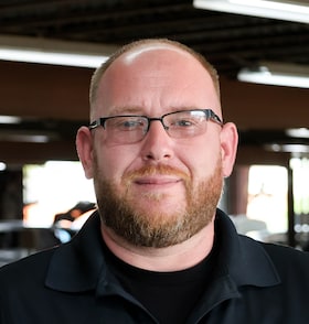 Staff member Simon Perez from ID_dc6bf20a0bf3