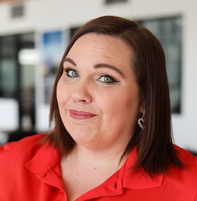 Staff member Michelle Farrey from ID_aa19d2dba3e6