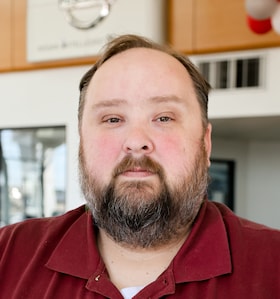 Staff member Tony Hanley from ID_23428e5b977a