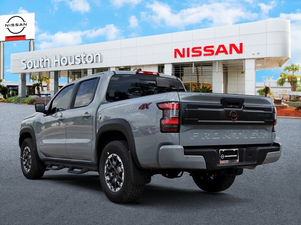 2026 Nissan Frontier PRO-4X photo 3