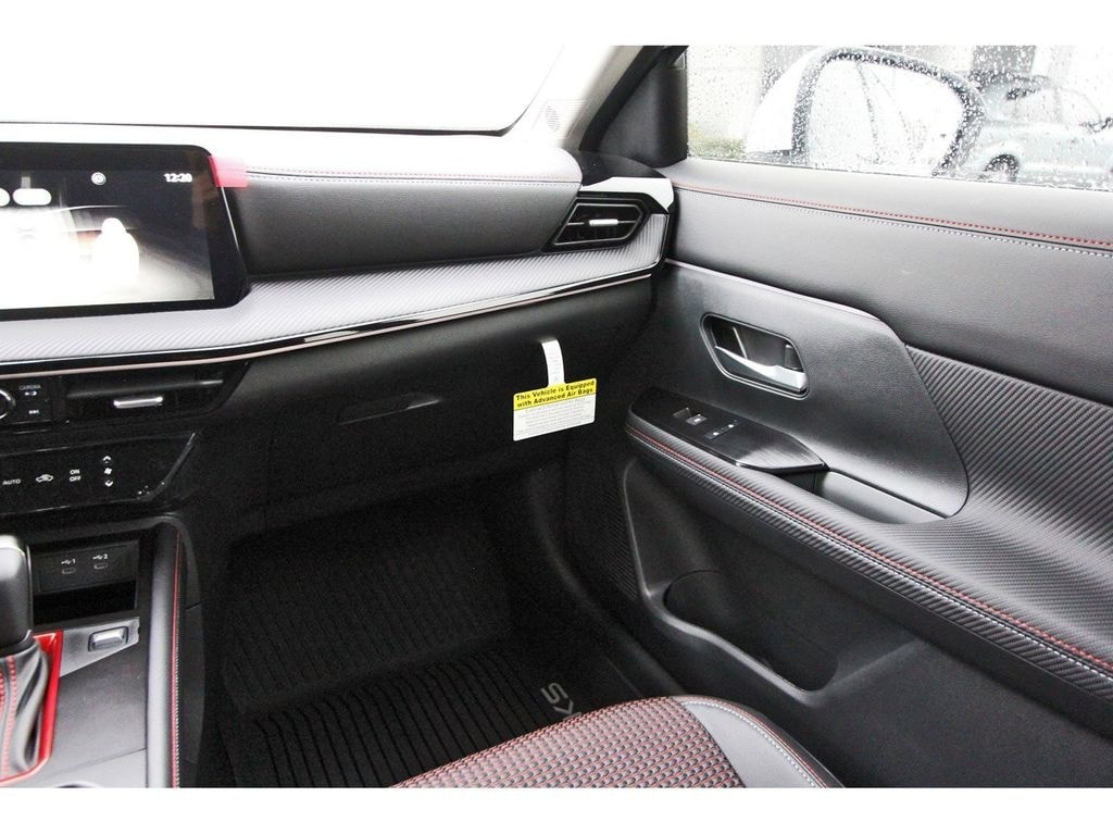 2025 Nissan Kicks SR - Photo 10